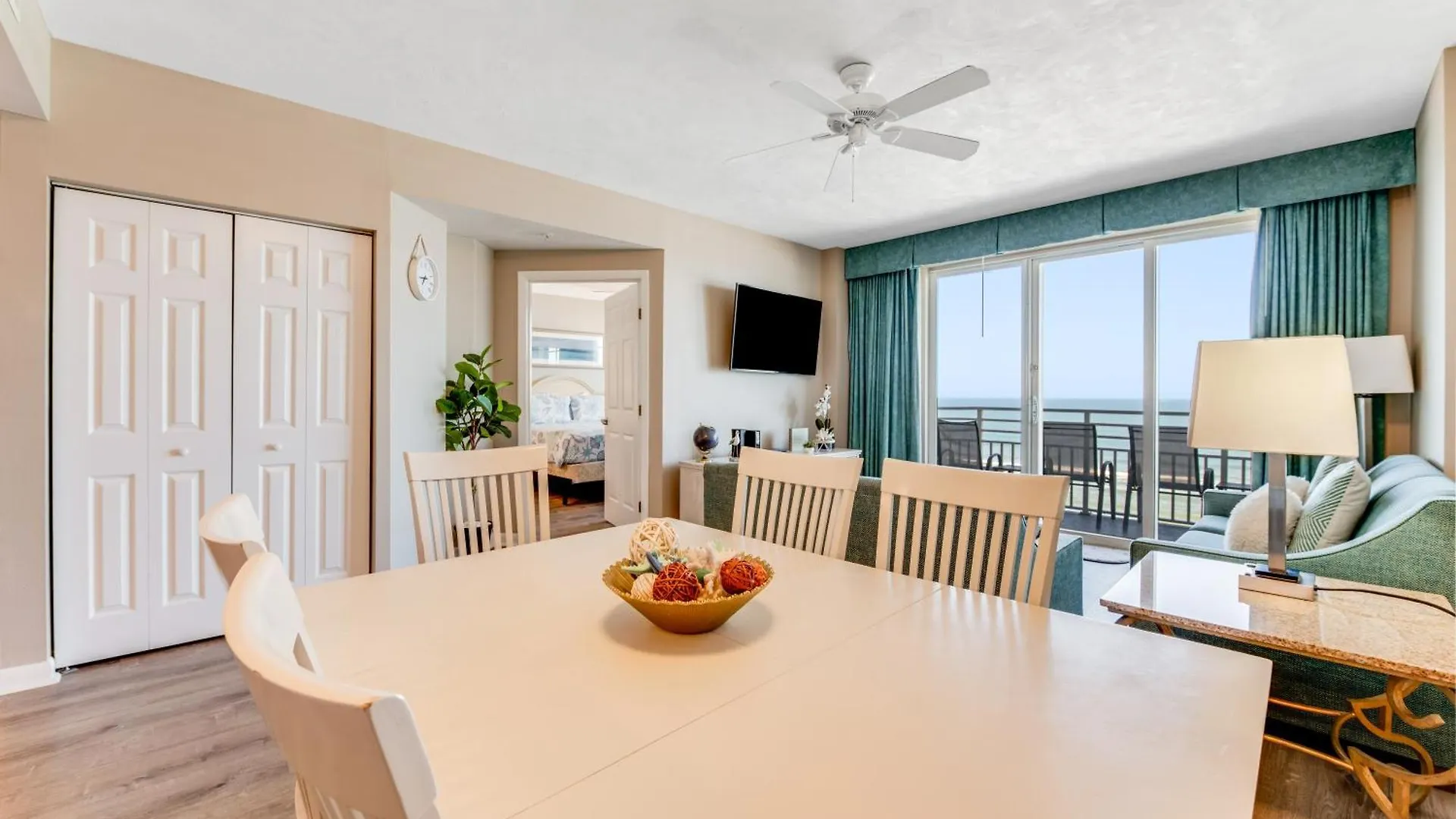 Oceanfront Luxury Stunning 3 Bedroom Renovation Direct Ocean Front At The Wyndham Ocean Walk Resort Daytona Beach